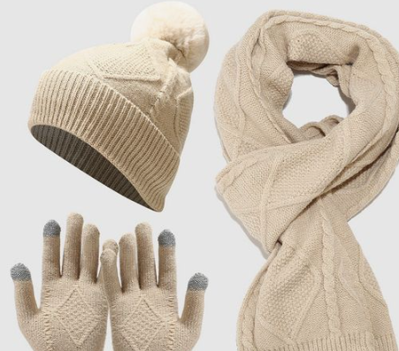 Hat and gloves